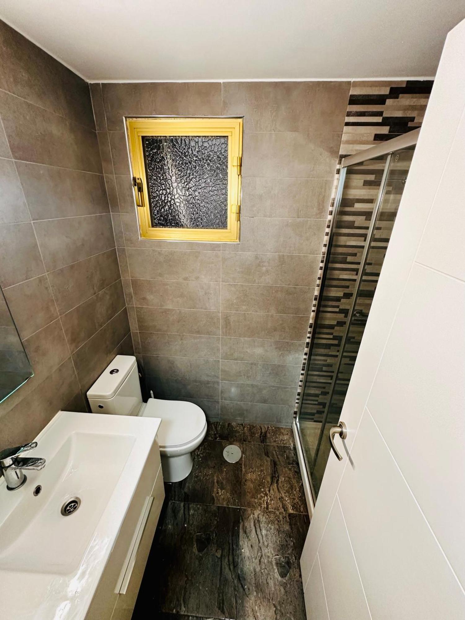 Centrico Apartamento En Бенідорм Екстер'єр фото